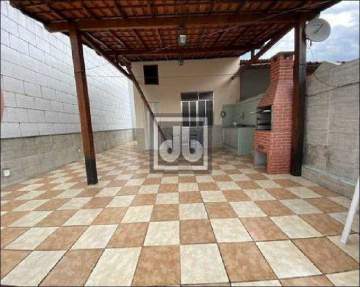Ótima localização - Méier - Rua Pedro de Carvalho - Casa de Vila - Linear - Vendo - 3 Quartos - Suíte- Copa e Cozinha - Dependência - terraço - Churrasqueira - Vaga. Julio Bogoricin - JBM606676