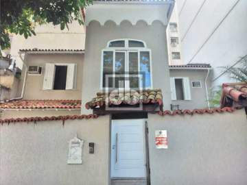 Imperdível - Venda - Casa duplex, impecável, linda, em rua arborizada, tranquila, próxima ao Metrô Uruguai, e ao Colégio Santos Anjos! - JBT66027