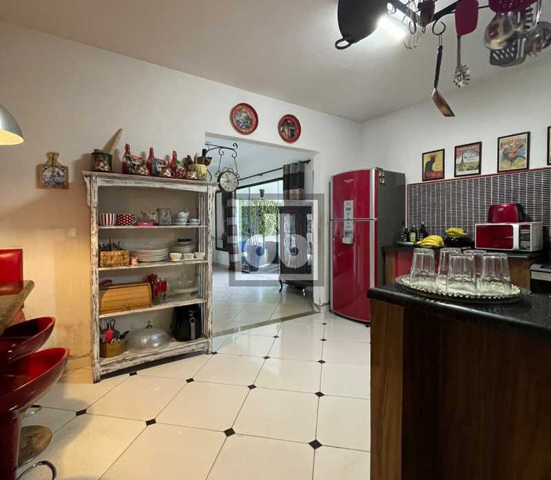 24Vargempequenacasa4suitesdepe - 24
