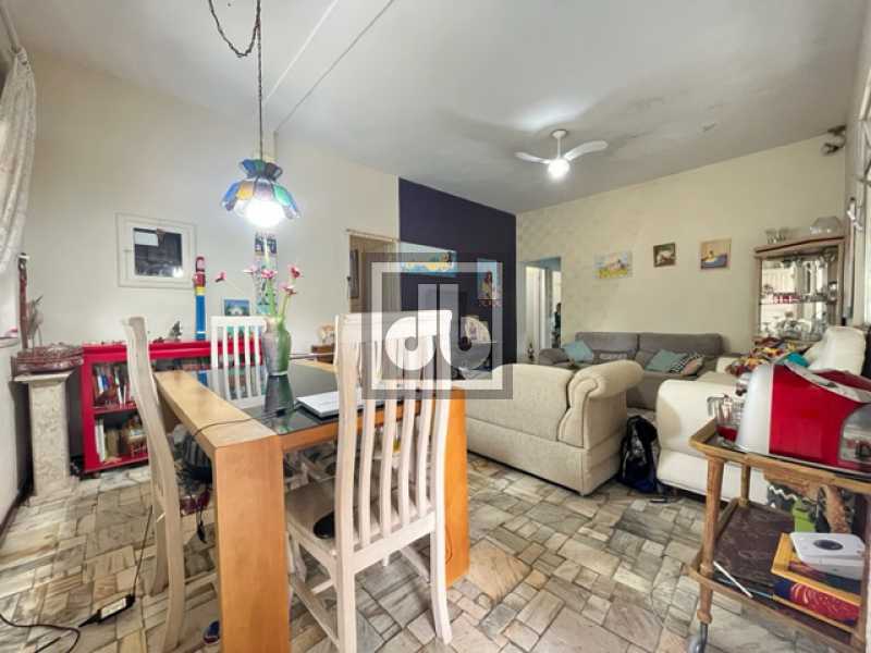 02IlhadoGovernadorCocotaRuaMar - 2