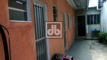 Ótima casa a 200 mts do Shopping Madureira e 50 mts da 29 Deleg Policial. - JBJ600902