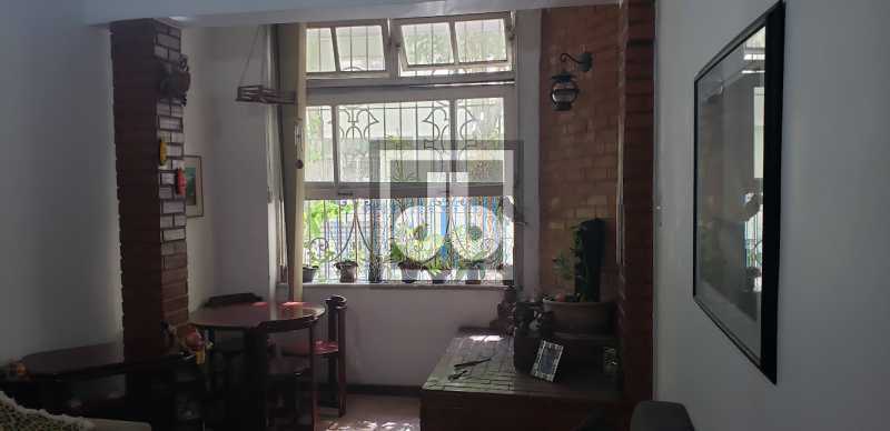 04 - 3