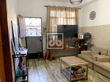 Imperdível - Casa duplex, 5 quartos, 2 banheiros, 2 vagas de garagem - São Cristovão. - JBT66031
