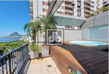 Imperdível - MARAVILHOSA COBERTURA - PRÉDIO COM INFRAESTRUTURA - REFORMADA - VISTA LAGOA - PISCINA EM DECK - 2VAGAS - JBF51237