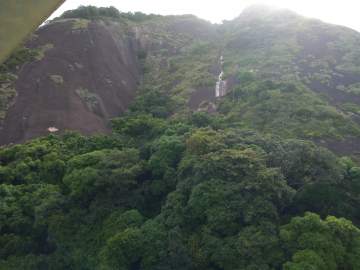 Copacabana, três quartos com vaga na escritura, frente andar alto, vista verde - JBC303147