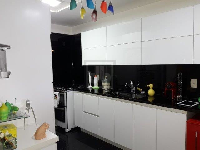 Conheça FOTO_18 do imóvel - LAGOA - FRONTAL - BORGES DE MEDEIROS - VISTA PANORÂMICA - VARANDÃO - 3 SUÍTES - 2 VAGAS - 144M2 - JBJB37565 - 18 FOTO_18 - 18