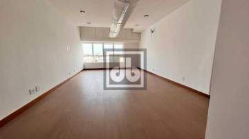 Sala comercial à venda no Leblon, predio cobiçado, andar alto, ha 2 quadras da praia e 1 vaga de garagem. - JBL70912