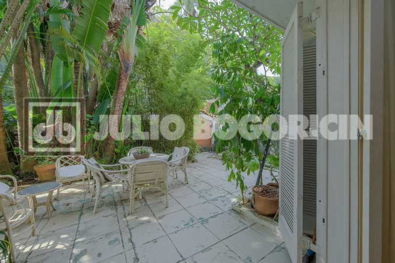 5 - Casa de rua - Duplex - Res - 5