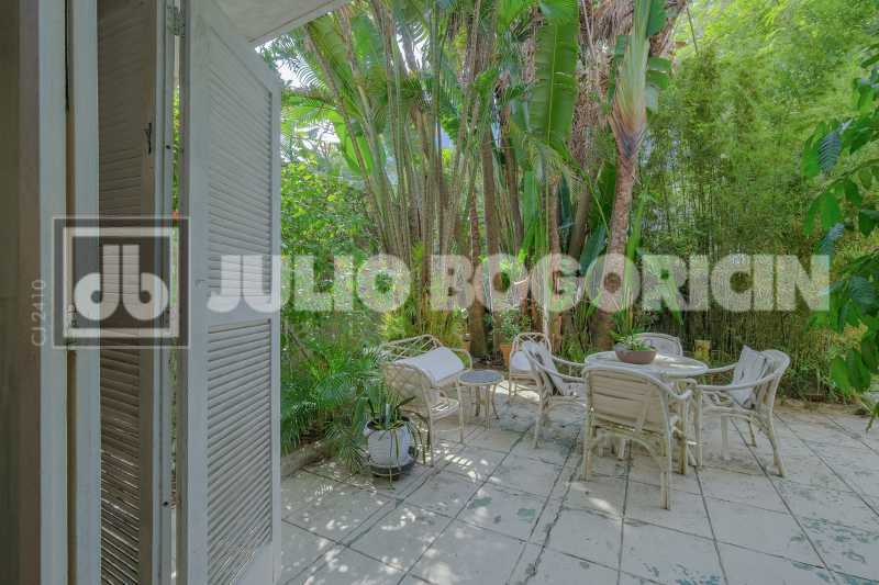 6 - Casa de rua - Duplex - Res - 6