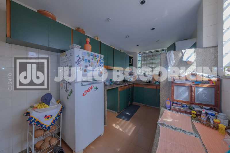 15 - Casa de rua - Duplex - Re - 15