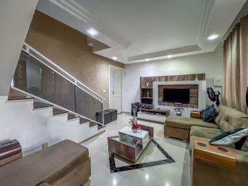Ótima localização - Venda - Tijuca - Casa - 3 Quartos sendo 3 suítes - Piscina - Churrasqueira - No coração da Tijuca - JBT66041