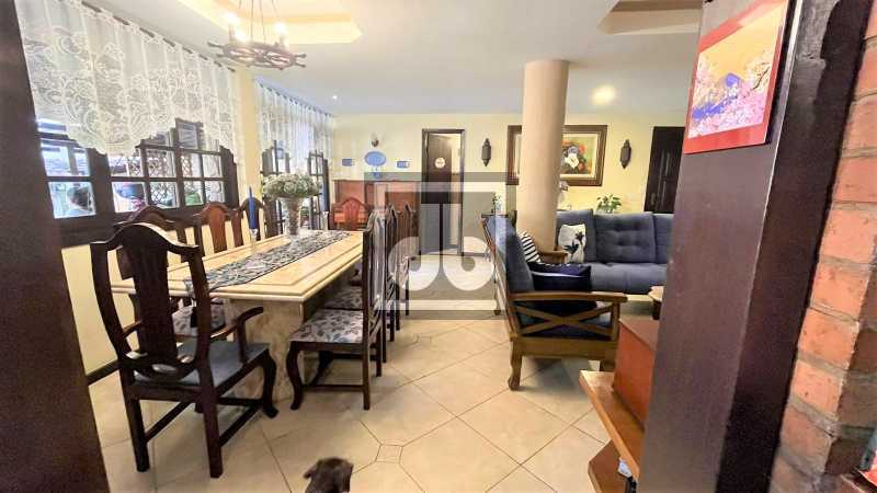 R  Alto Alegre, 324 casa Pechi - 5