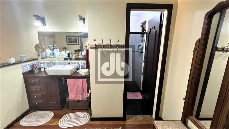R  Alto Alegre, 324 casa Pechi - 12