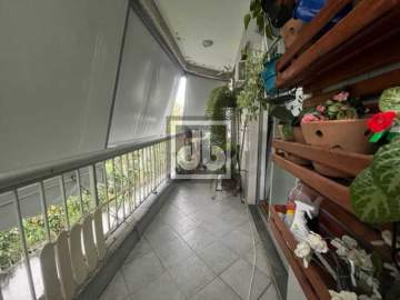 Ilha do Governador - Praia da Bandeira - VENDA - Apartamento - Elevador - Varanda - Sala - 2 Quartos - Dependência - 1 Vaga de Garagem - Julio Bogoricin - JBI29269