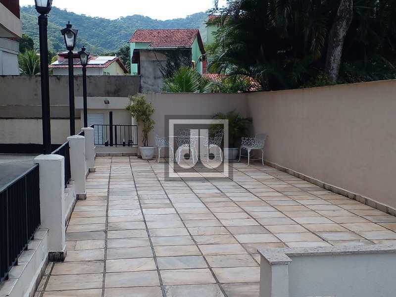 1bca69b1-fbc7-41e0-bfde-e53fdb - 21