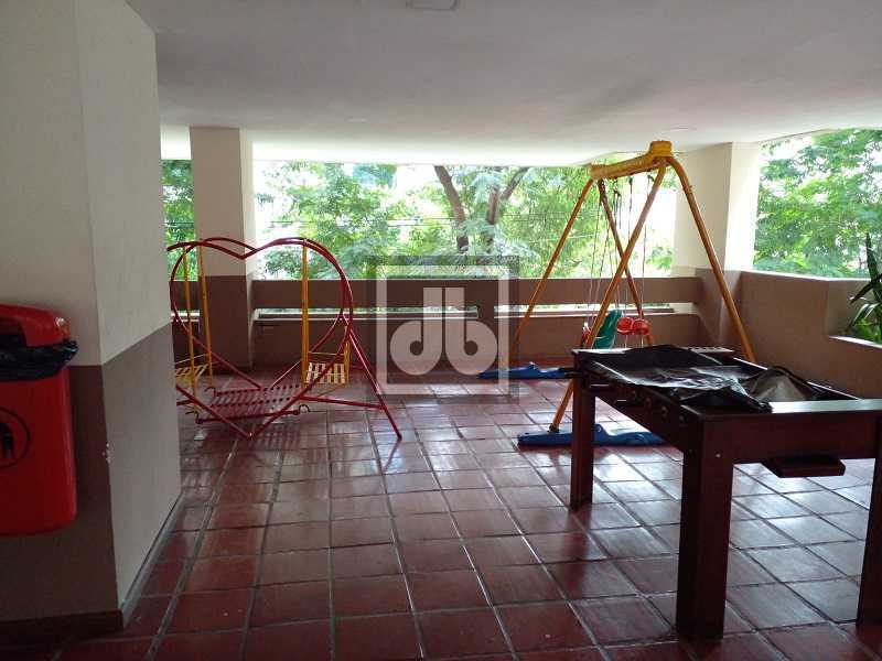 2e98568f-72a5-4df4-bccd-3ebbd5 - 24