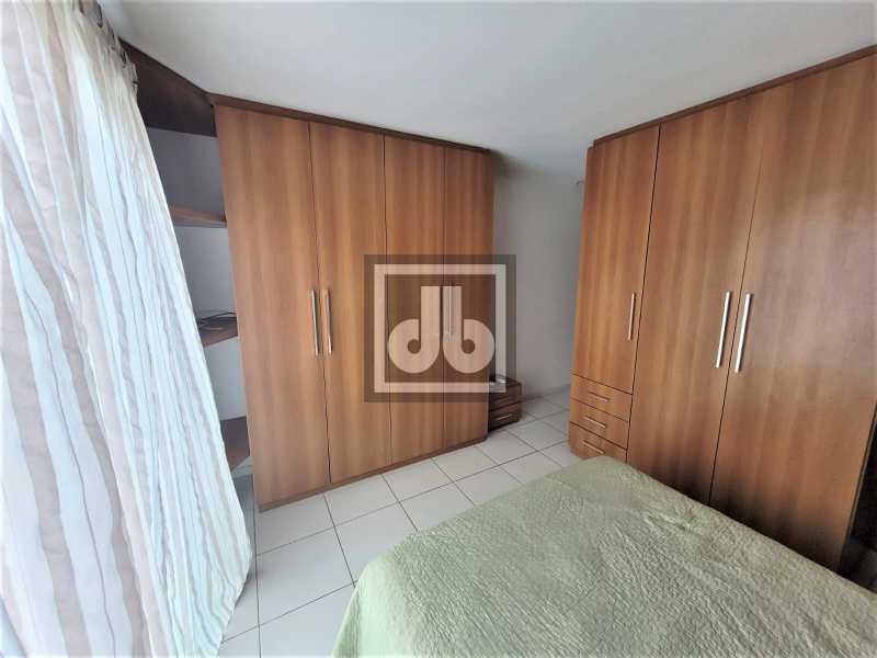 Est. do Bananal, 1043 casa 105 - 17