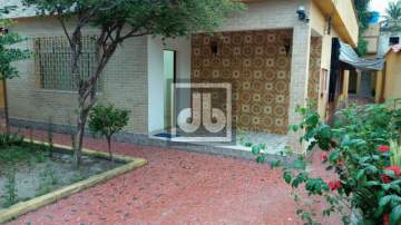 Ilha do Governador - Bancários - Casa Linear - À Venda - 3 Quartos (Suíte) - Edícula - 2 Vagas de Garagem - Julio Bogoricin - JBI61020