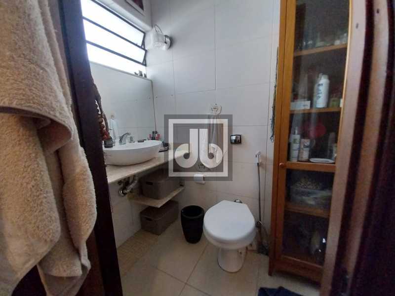 59aeab2a-0b1f-4d40-994a-b12fac - 13