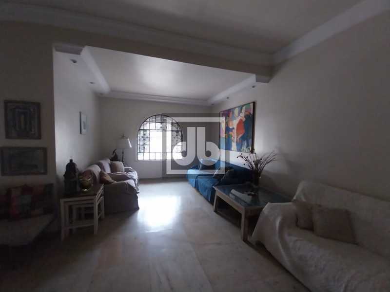 16984a4e-13dc-4395-9595-f64a9c - 6