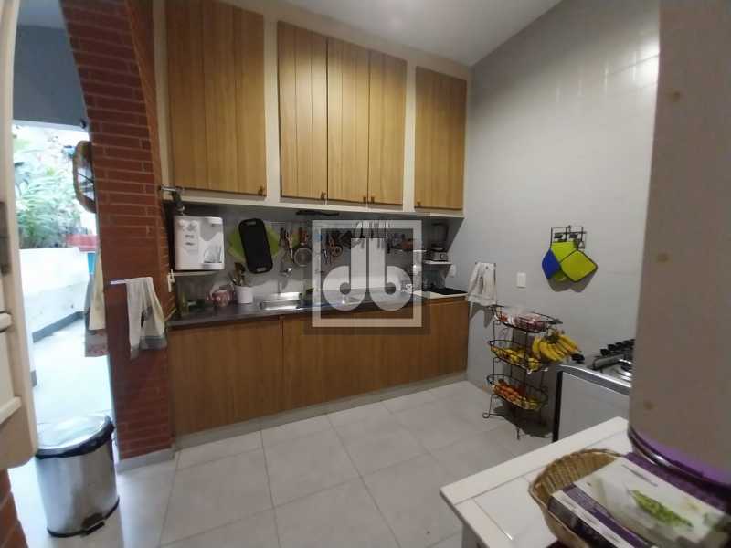 f3c9b745-a315-4fc2-9ae5-c7317b - 22