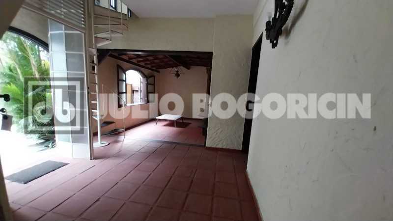 03ruaengenheirogamalobocondomi - 3