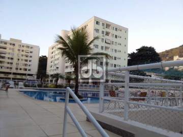 Oportunidade - Praça Seca , Jacarepaguá Condomínio 2 quartos , 1 suíte , total infraestrutura. Agende sua visita! - JBJ203125