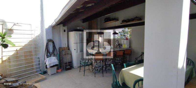 Conheça 07 do imóvel - Casa Linear, Piscina, Churrasqueira, grande área externa com Living Room , 3 quartos sendo 1 suíte ? copa ? cozinha - dependências - 2 vagas de garagem. Agende sua visita! - JBJ601024 - 6 07 - 6