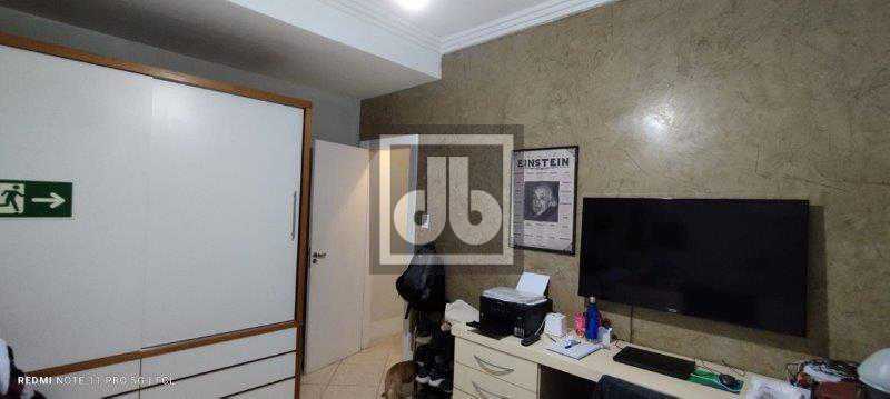 Conheça 25 do imóvel - Casa Linear, Piscina, Churrasqueira, grande área externa com Living Room , 3 quartos sendo 1 suíte ? copa ? cozinha - dependências - 2 vagas de garagem. Agende sua visita! - JBJ601024 - 18 25 - 18