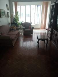 Prédio Tradicional, Quarteirão Nobre De Copacabana, Ótima Localização, Portaria 24 Horas, Indevassável 3 Quartos , Sendo 1 Suite, Repletos De Armários, Sala Ampla - JBC303244