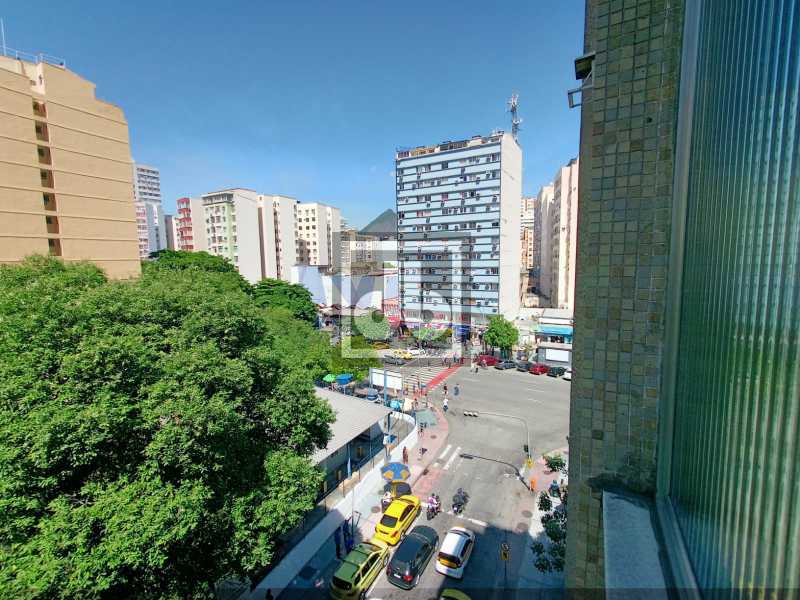 Conheça vazio3quartosgaragemfrentepron do imóvel - Flamengo, vazio, rua transversal junto ao metrô. Três dormitórios, sendo um suíte, dependências e garagem.Frente, andar alto. Documentação perfeita - JBF37037 - 2 vazio3quartosgaragemfrentepron - 2