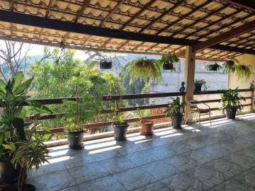 CASA COM TERRENO - LINDA VISTA - TERRAÇO. AGENDE SUA VISITA! - JBJ601040