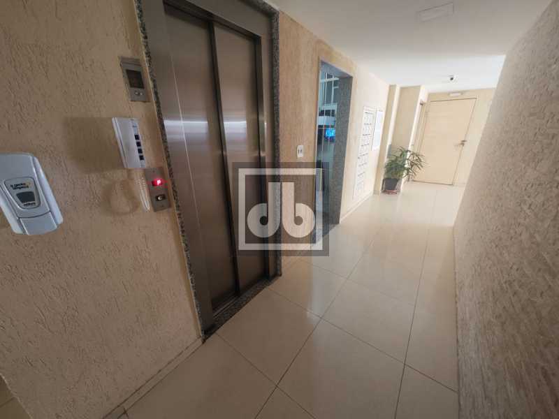 025zumbi2quartoselevadorvarand - 25