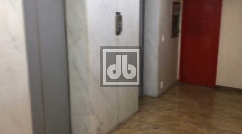 02SALA COMERCIAL CENTRO - 2