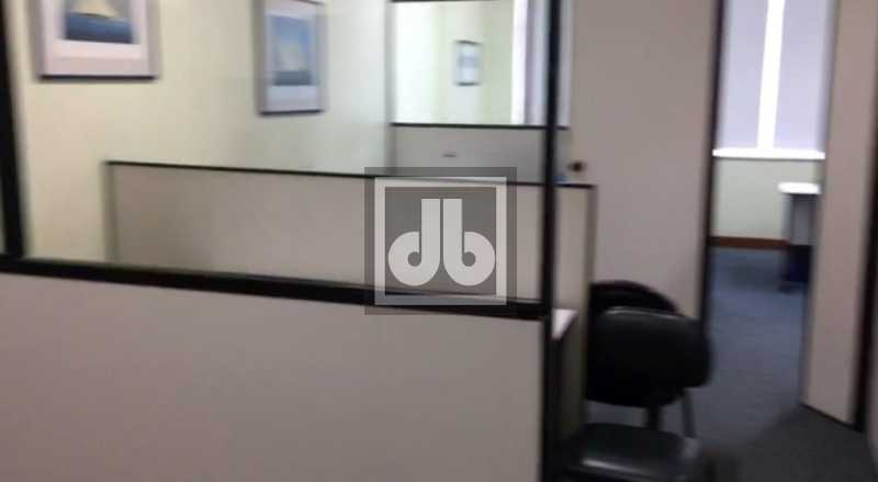 04SALA COMERCIAL CENTRO - 4
