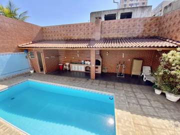 Oportunidade - Casa Duplex- Freguesia-Residencial/Comercial- Vazia - varandas-2 salas-4 (quatro) quartos sendo 2 suítes. Área gourmet . Piscina e churrasqueira.442m²(IPTU) - JBJ601066