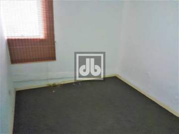 Imperdível - Sala com 2 entradas no coração comercial da tijuca com condomínio barato! - JBT71637