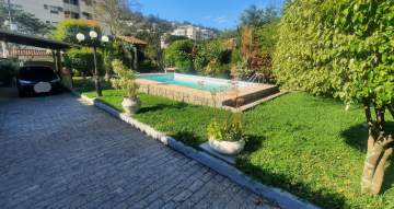 Oportunidade - Linda casa - Freguesia - 930 metros quadrados Jardim - Piscina- Vazia - Sol da manhã - 4 quartos - 2 sutes - Residencial ou comercial - Agende sua visita! - JBJ601088