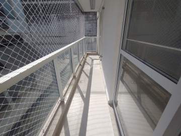 Oportunidade - BOTAFOGO - RUA SOROCABA - PRÉDIO LUXUOSO - VARANDA - 3 QUARTOS - SUÍTE - 2 VAGAS - INFRAESTRUTURA DE LAZER. APTO COM DIREITO DO USO DA LAGE. - JBF37083