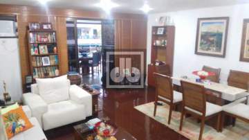 Ótima localização - Julio Bogoricin Vende Apartamento amplo com varandão vista livre pouquíssimo metros da praia 3Quartos 2Vagas na garagem. - JBRB318142