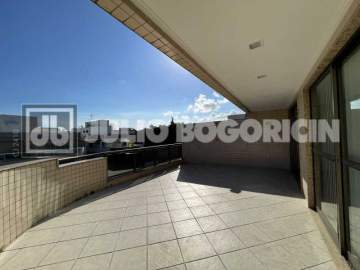 Exclusividade - Julio Bogoricin Vende no Recreio Excelente cobertura duplex 360m2! Gleba A! 700 metros da praia no posto 9! - JBRB501966