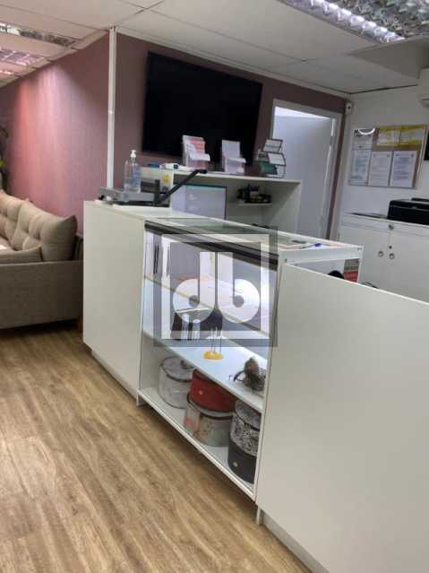 6f31b40c-18a7-43e0-810d-2cd18e - 8