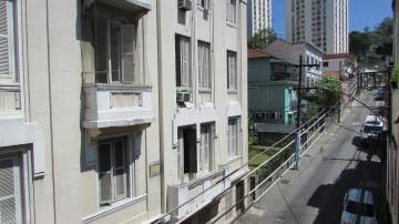 Laranjeiras - Ótimo sala/quarto com varandinha e área de serviço - Saleta de jantar - Cozinha cabe tudo - 45m² - JBF16163