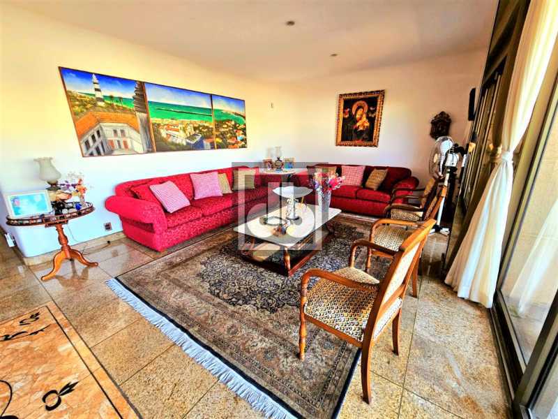 Conheça 8 do imóvel - Barra - Jardim Oceânico - linda cobertura duplex - 472 m² - 5 quartos - 5 suítes - piscina - Vista panorâmica para à Pedra da Gávea e Pedra Bonita - Agende sua visita! - JBBO5009 - 8 8 - 8