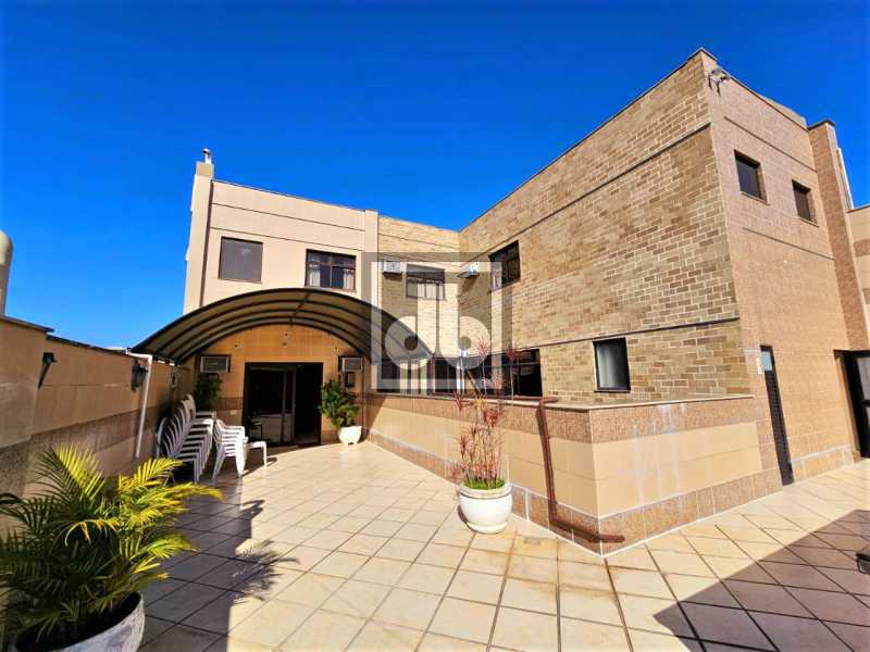 Conheça 29 do imóvel - Barra - Jardim Oceânico - linda cobertura duplex - 472 m² - 5 quartos - 5 suítes - piscina - Vista panorâmica para à Pedra da Gávea e Pedra Bonita - Agende sua visita! - JBBO5009 - 29 29 - 29