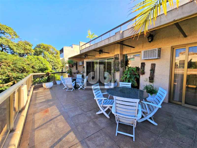 Conheça 23 do imóvel - Barra - Jardim Oceânico - linda cobertura duplex - 472 m² - 5 quartos - 5 suítes - piscina - Vista panorâmica para à Pedra da Gávea e Pedra Bonita - Agende sua visita! - JBBO5009 - 23 23 - 23