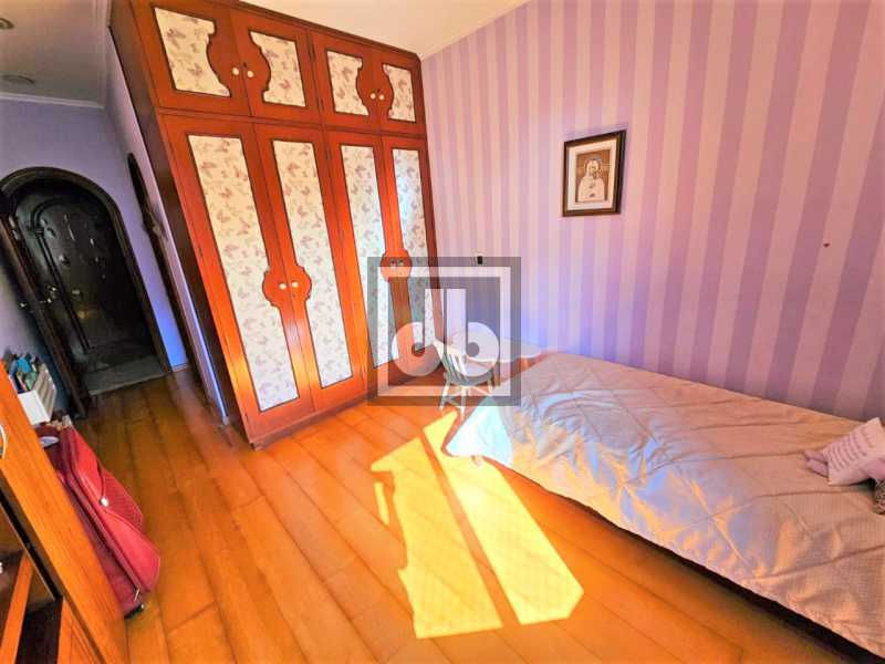 Conheça 15 do imóvel - Barra - Jardim Oceânico - linda cobertura duplex - 472 m² - 5 quartos - 5 suítes - piscina - Vista panorâmica para à Pedra da Gávea e Pedra Bonita - Agende sua visita! - JBBO5009 - 15 15 - 15