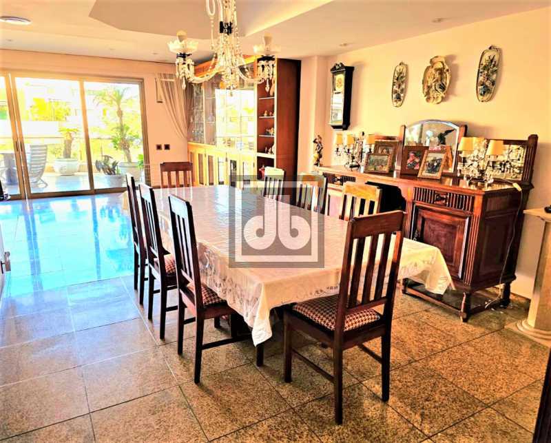 Conheça 9 do imóvel - Barra - Jardim Oceânico - linda cobertura duplex - 472 m² - 5 quartos - 5 suítes - piscina - Vista panorâmica para à Pedra da Gávea e Pedra Bonita - Agende sua visita! - JBBO5009 - 9 9 - 9