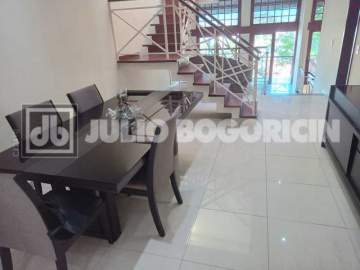 Exclusividade - Lindissima casa 4 quartos 3 suítes Taquara condominio Jacarepaguá piscina churrasqueira condominio - JBJ601120