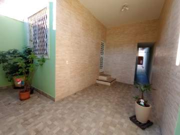 Oportunidade - Magnífica casa em Piedade para venda toda reformada, com 3 quartos, 3 banheiros, vaga, terraço, área gourmet, quintal com possibilidade para construir piscina. - JBM607730